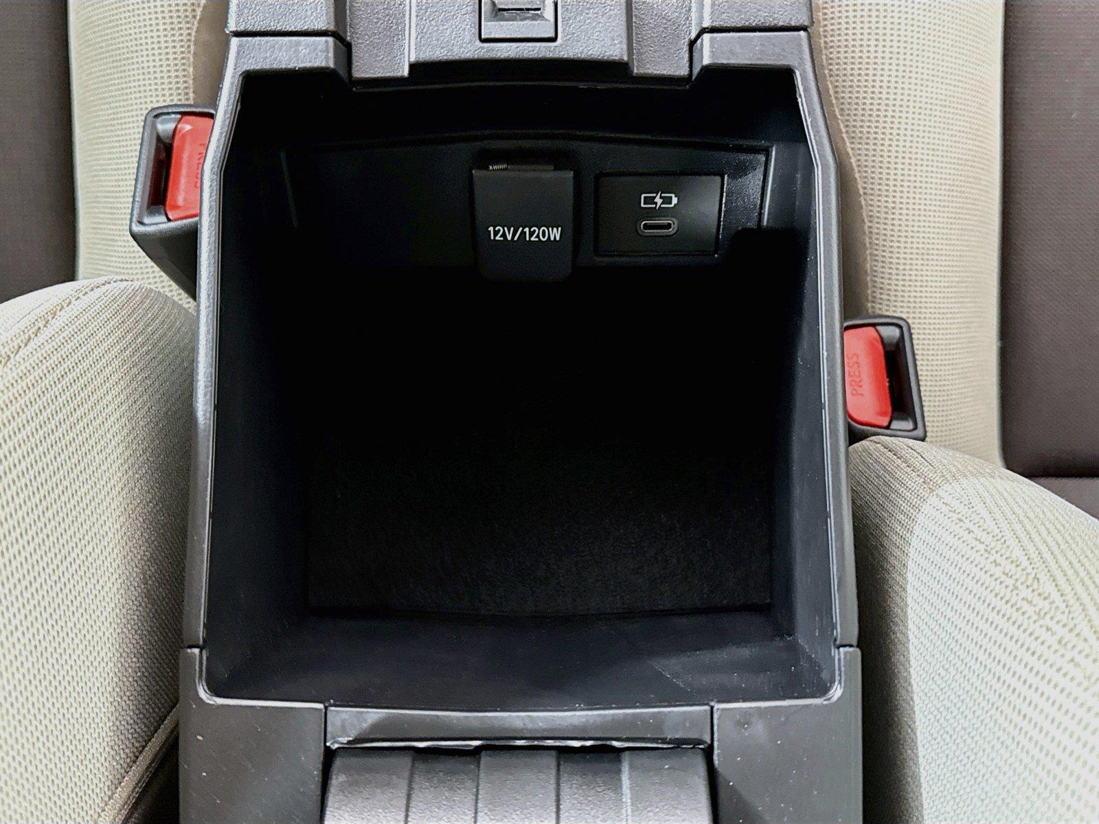 2025 Toyota Corolla LE photo 29