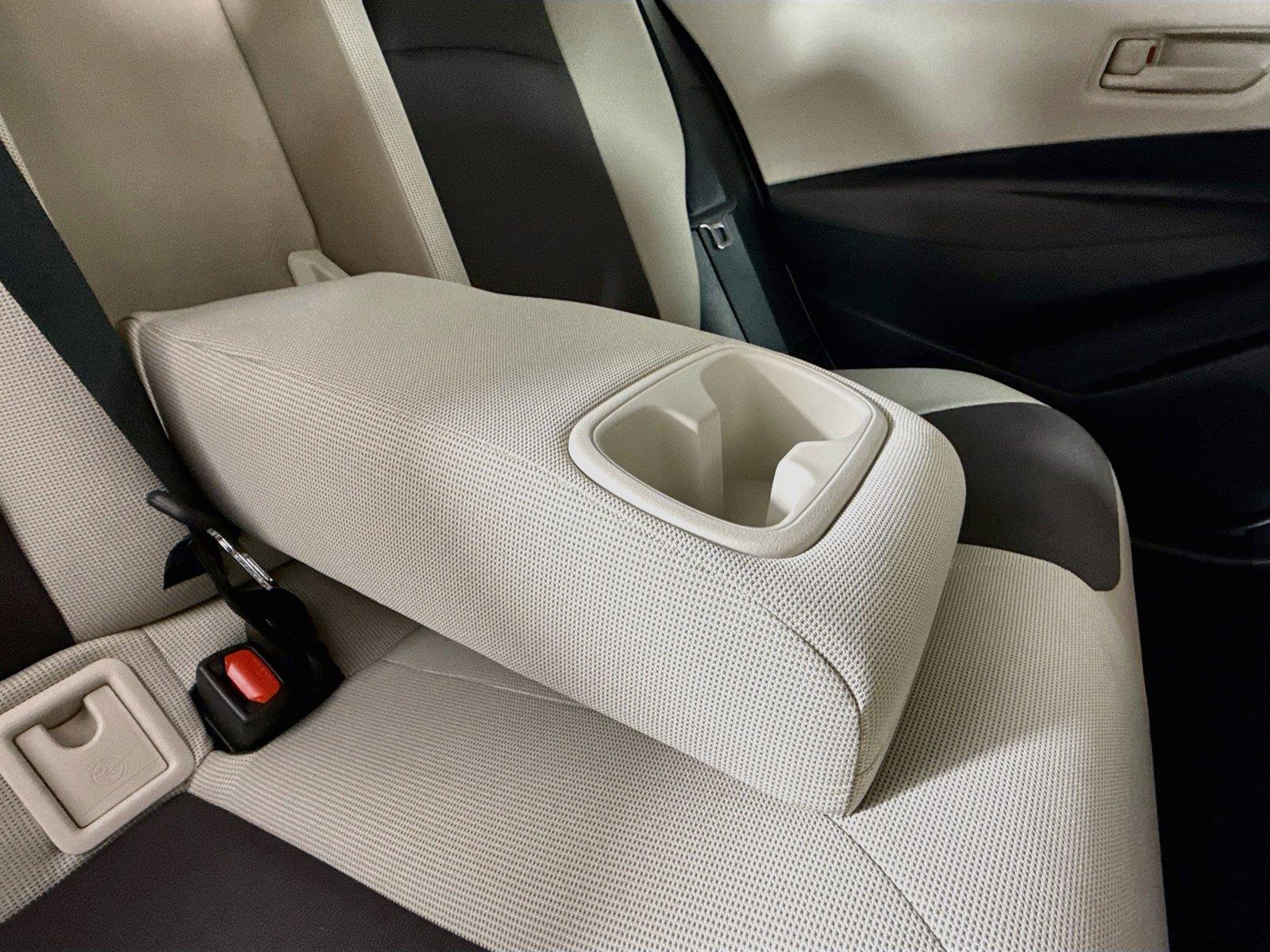 2025 Toyota Corolla LE photo 35