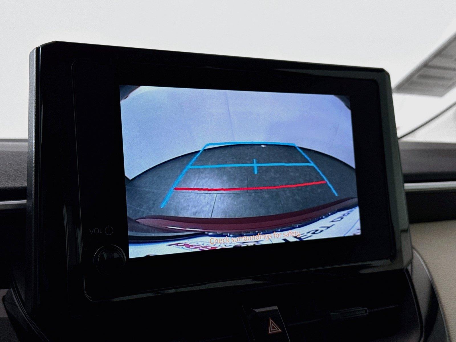 2025 Toyota Corolla LE photo 21