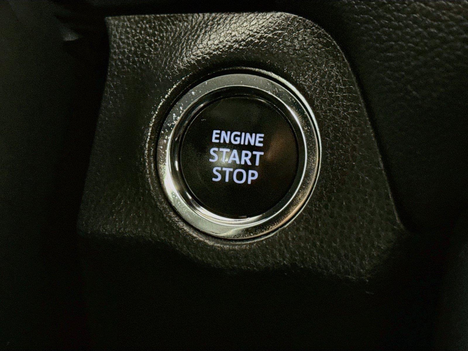 2025 Toyota RAV4 XLE photo 20