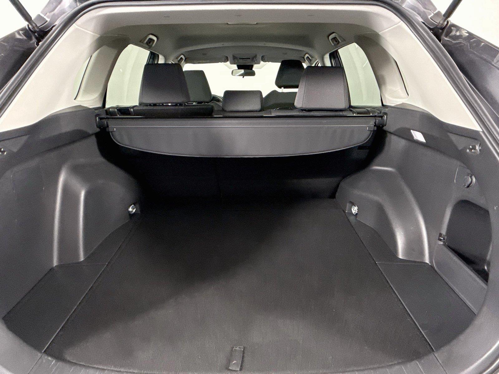 2025 Toyota RAV4 XLE photo 35