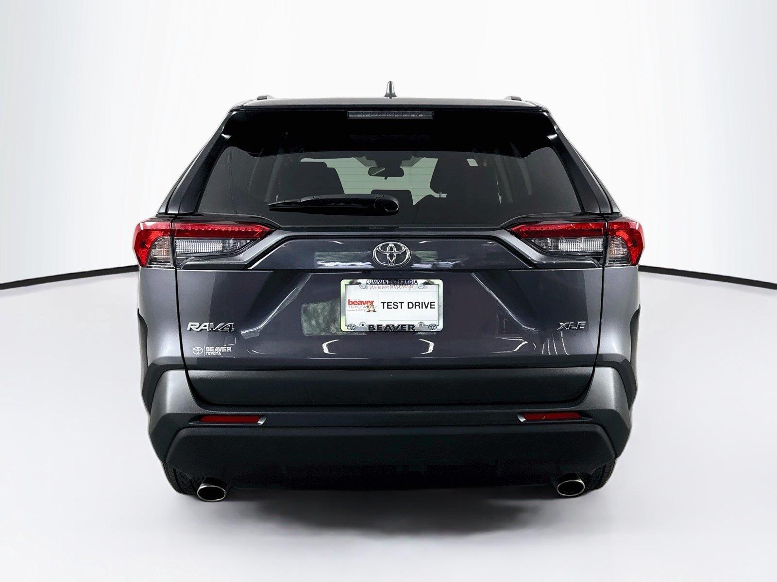 2025 Toyota RAV4 XLE photo 10