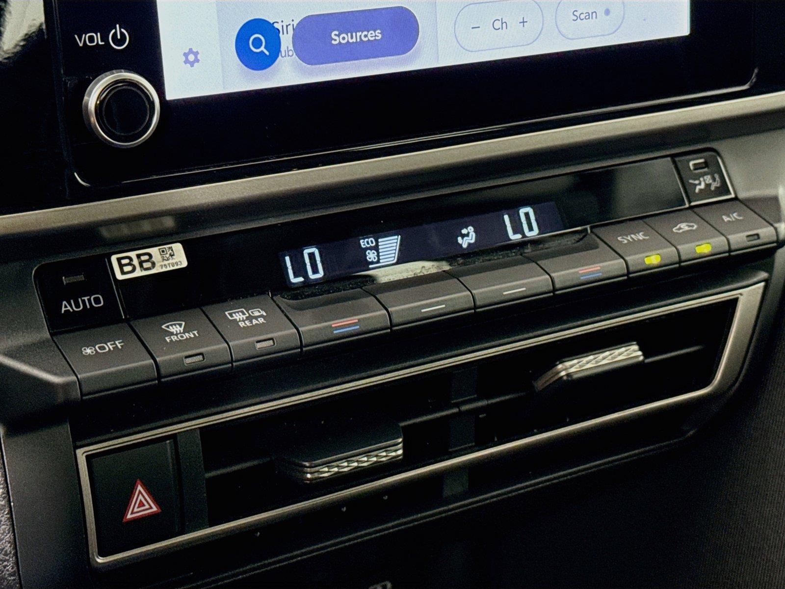 2025 Toyota Camry LE photo 23