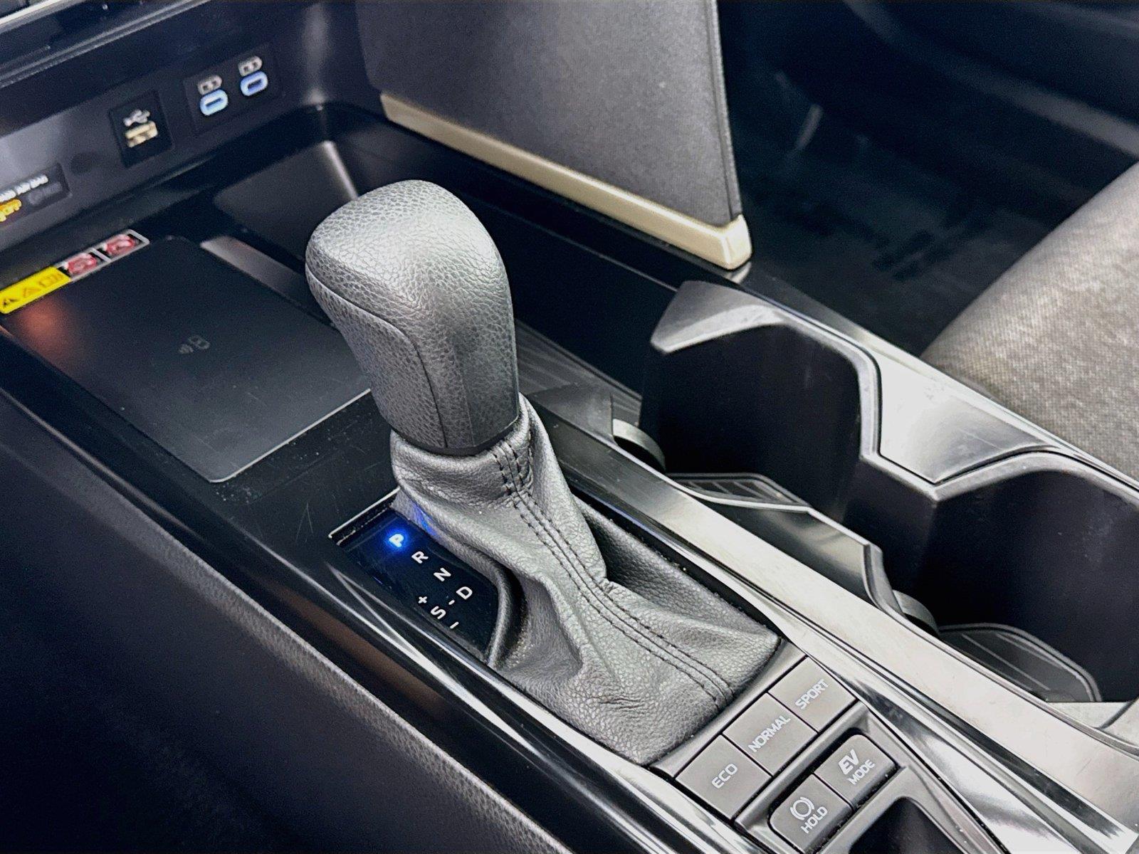 2025 Toyota Camry LE photo 24