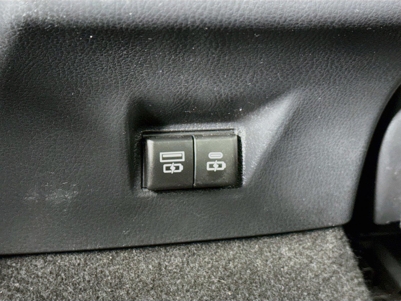 2025 Toyota Camry LE photo 36