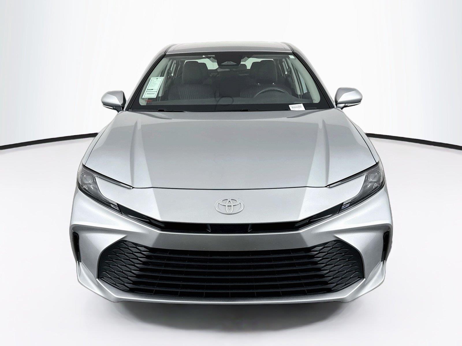 2025 Toyota Camry LE photo 7