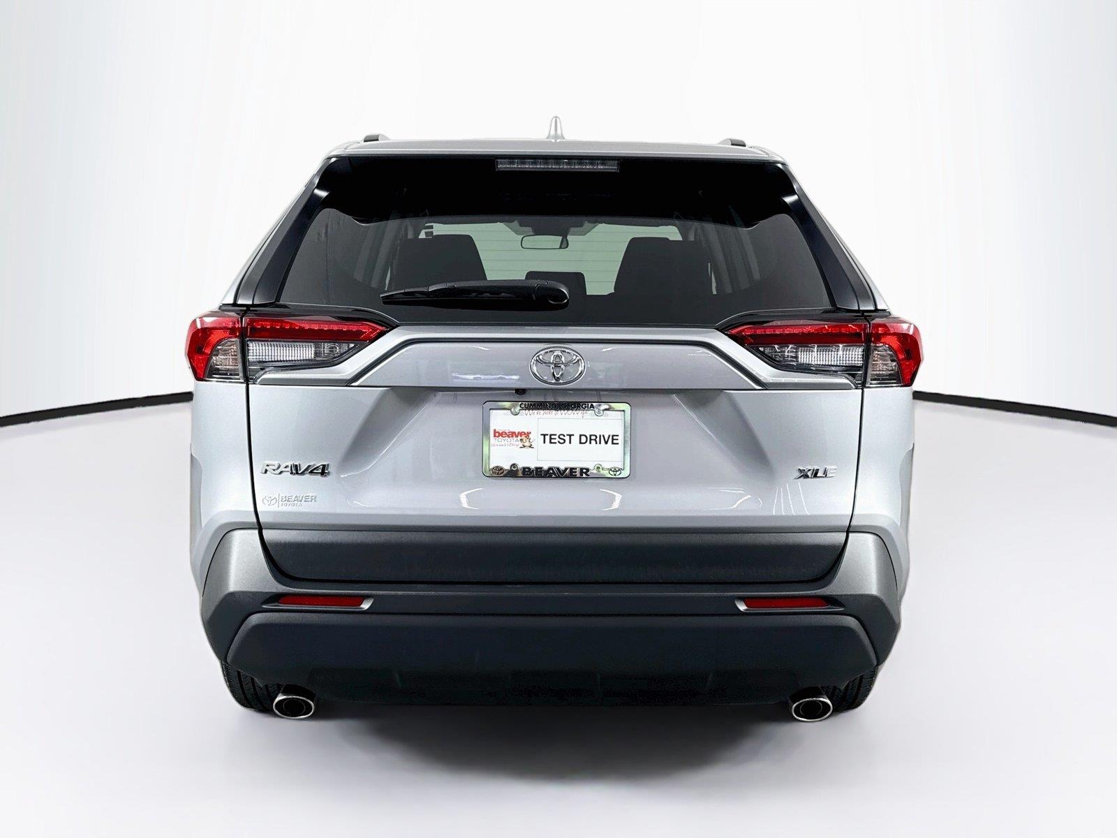 2025 Toyota RAV4 XLE photo 10