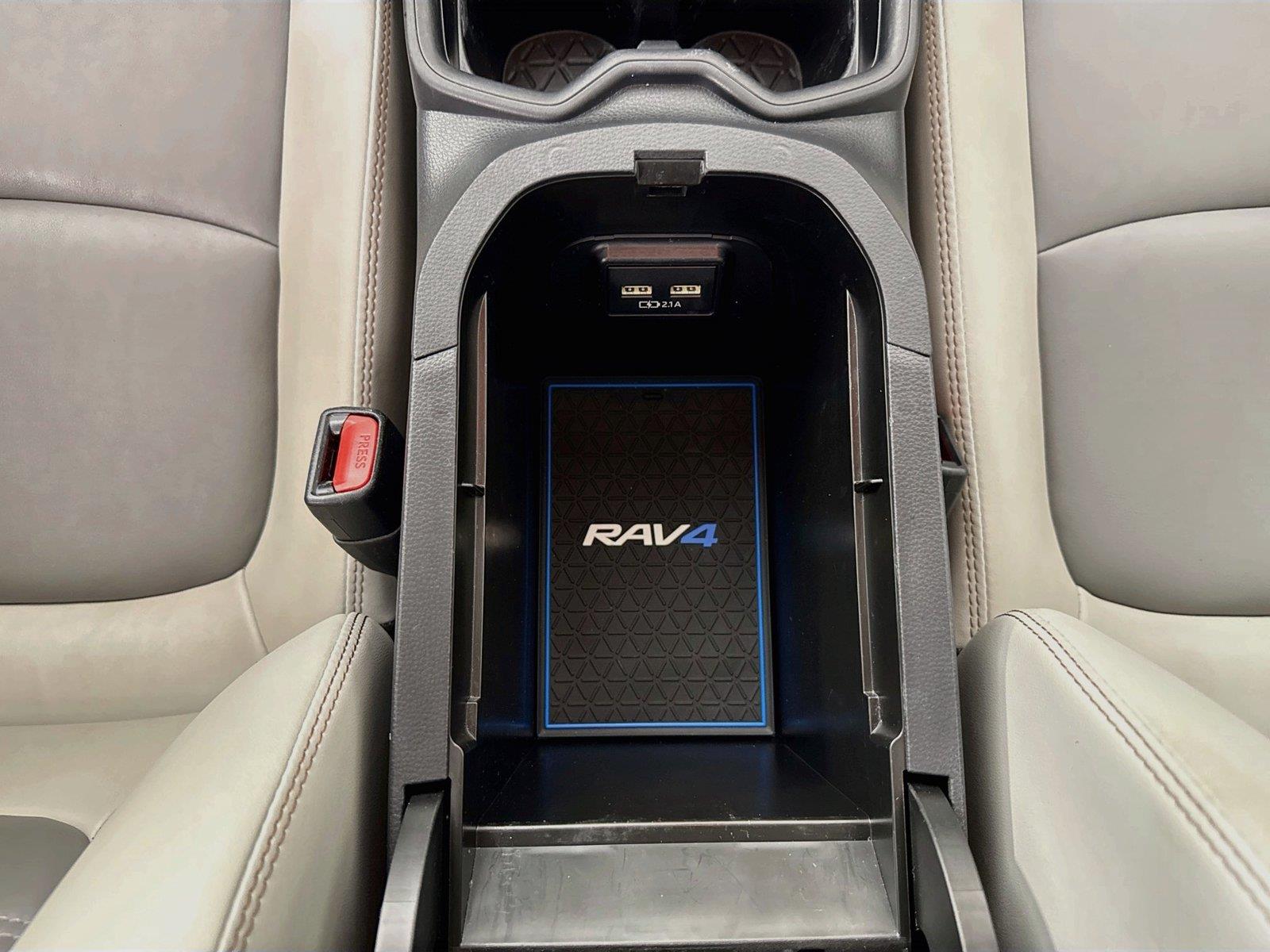 2021 Toyota RAV4 Hybrid XLE Premium photo 34