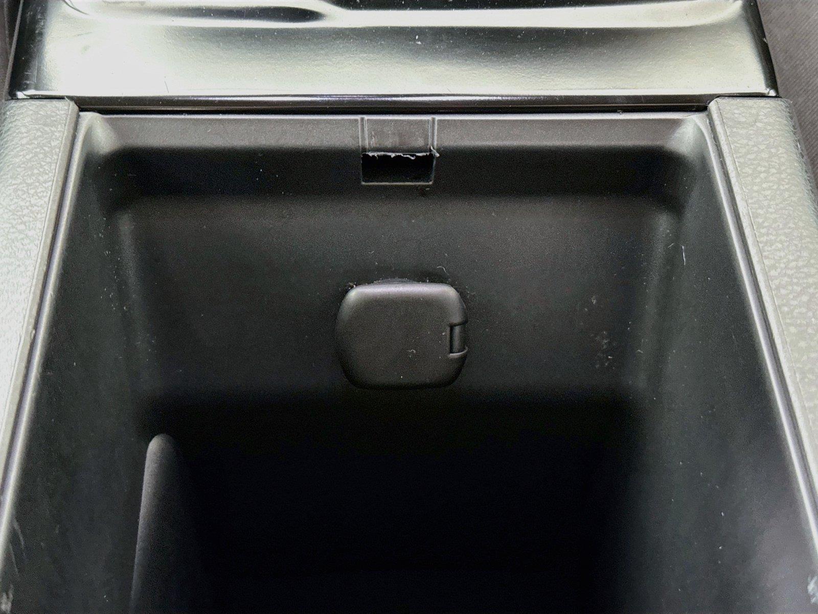 2025 Toyota Camry LE photo 33
