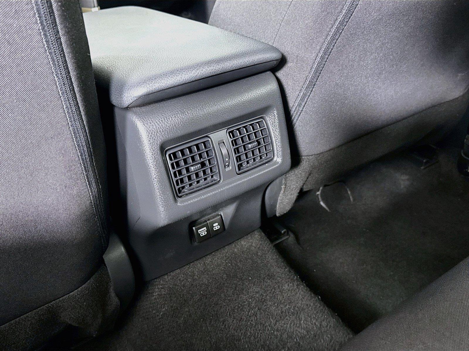 2025 Toyota Camry LE photo 34