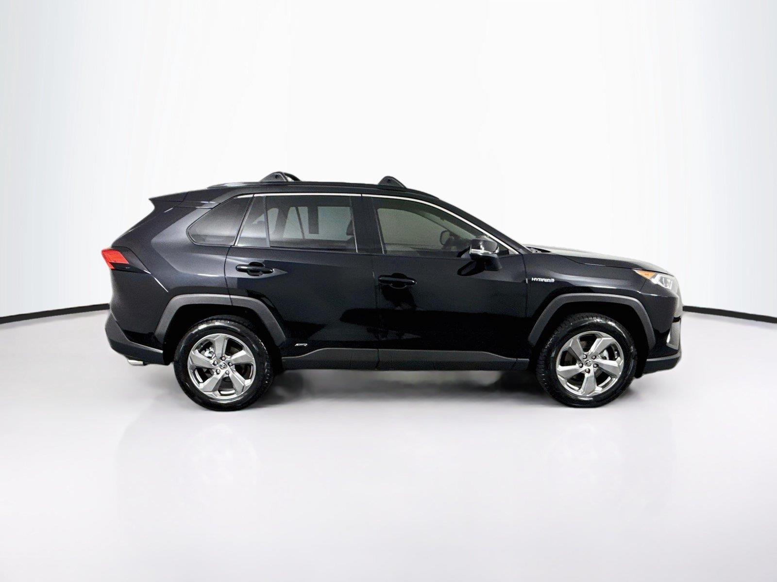 2021 Toyota RAV4 Hybrid XLE Premium photo 9