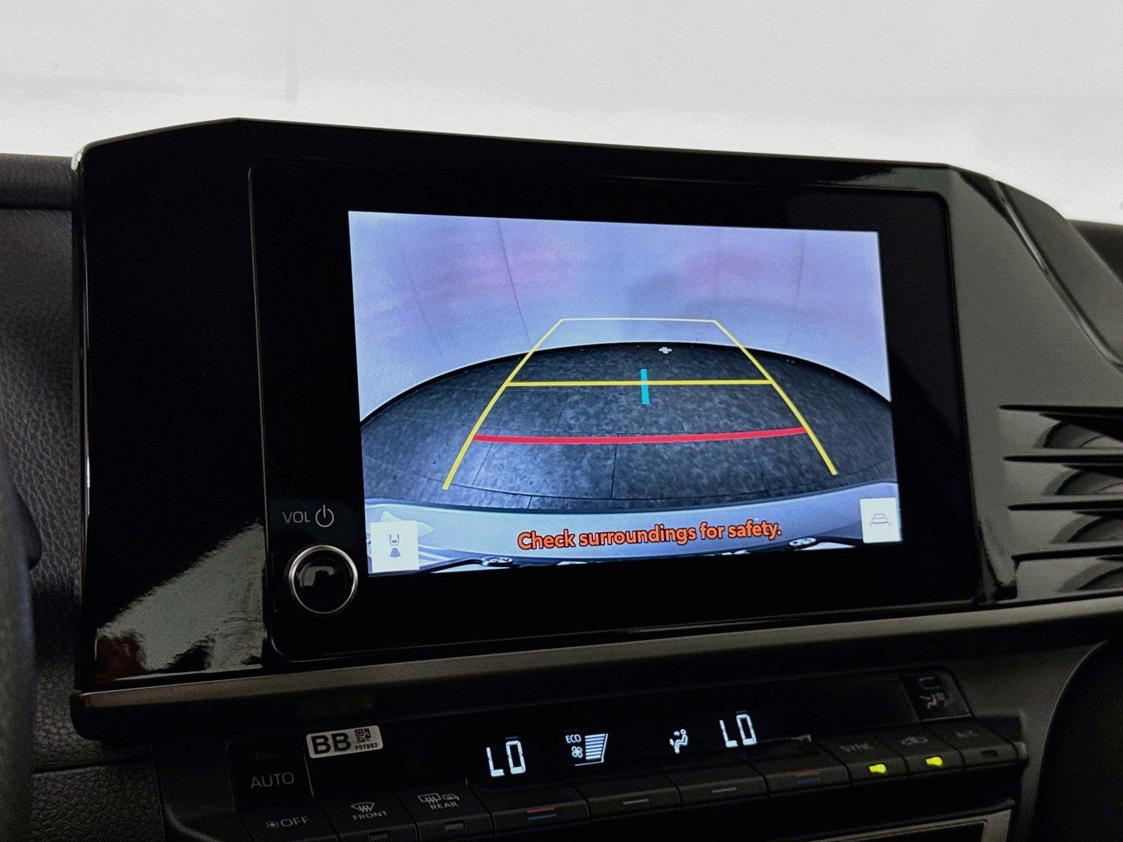 2025 Toyota Camry LE photo 22