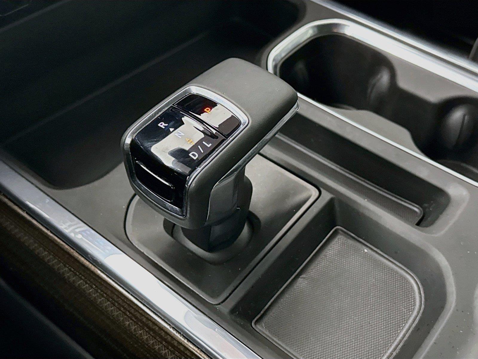 2024 Chevrolet Silverado 1500 RST photo 25