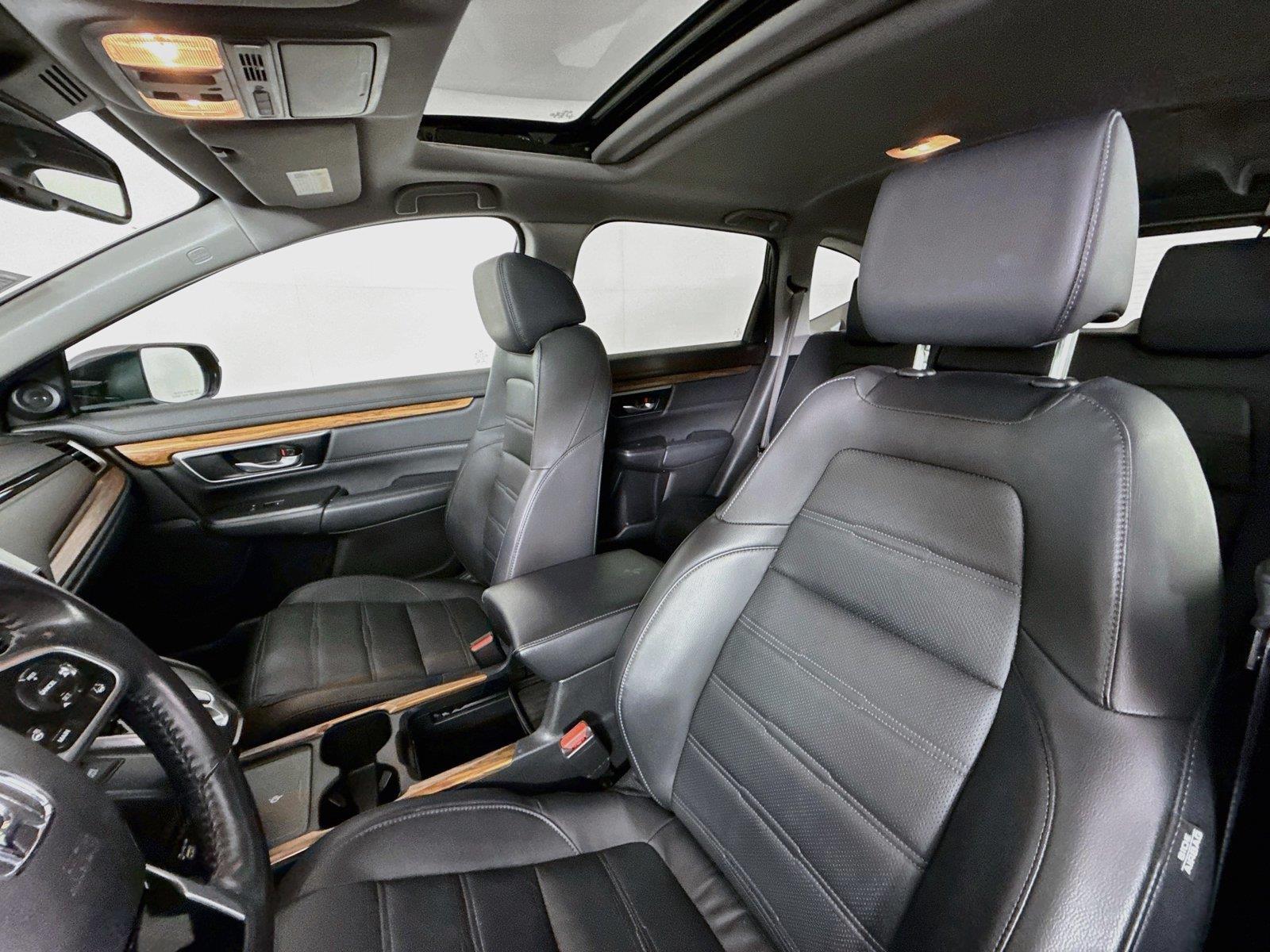 2021 Honda CR-V Touring photo 2