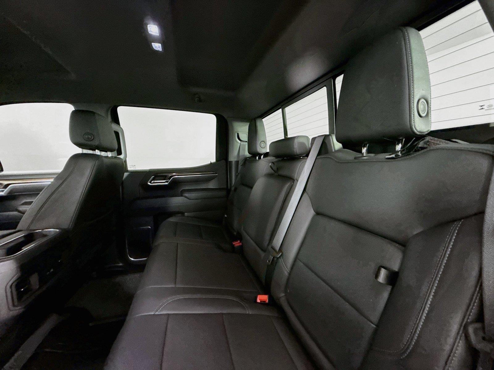 2024 Chevrolet Silverado 1500 RST photo 29