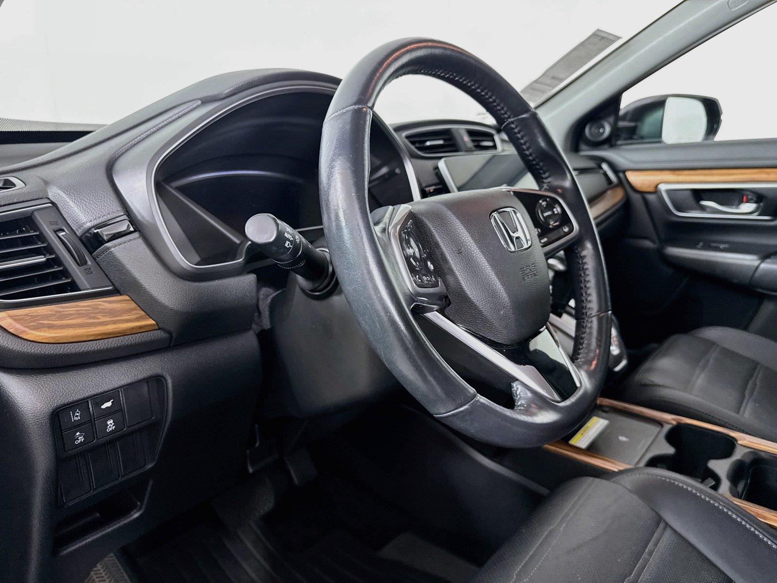 2021 Honda CR-V Touring photo 3