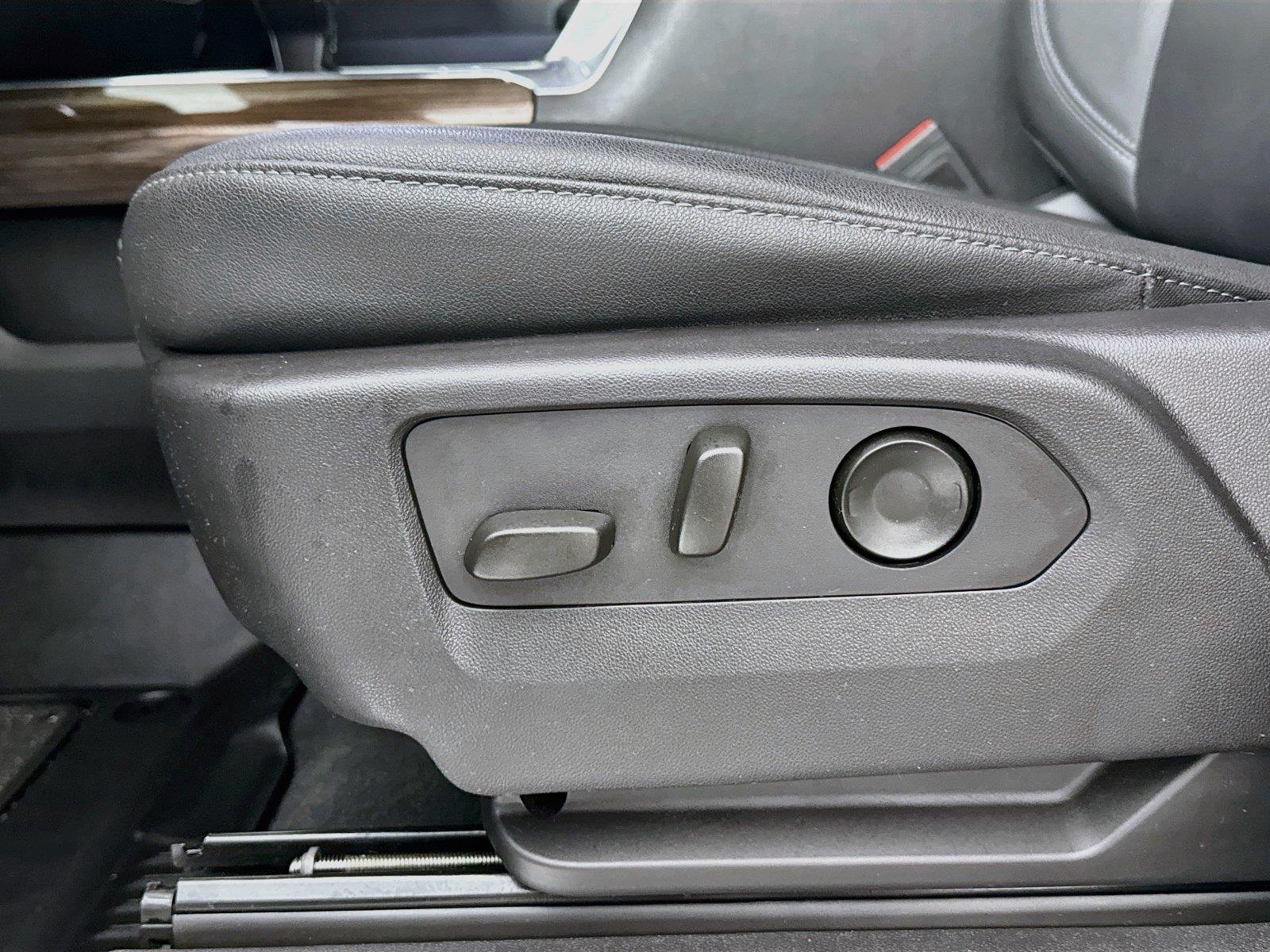 2024 Chevrolet Silverado 1500 RST photo 28