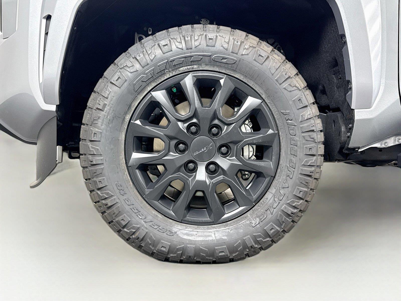 2026 Toyota Tacoma TRD Sport photo 11