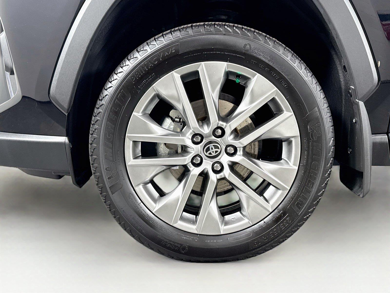 2024 Toyota RAV4 Limited photo 11