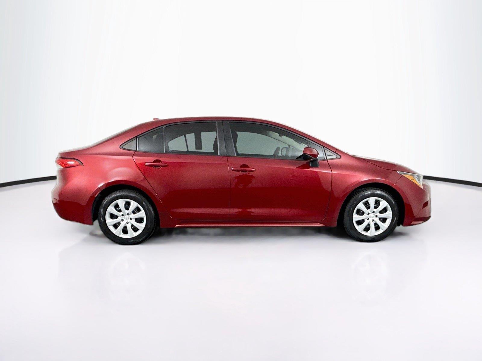 2022 Toyota Corolla LE photo 8