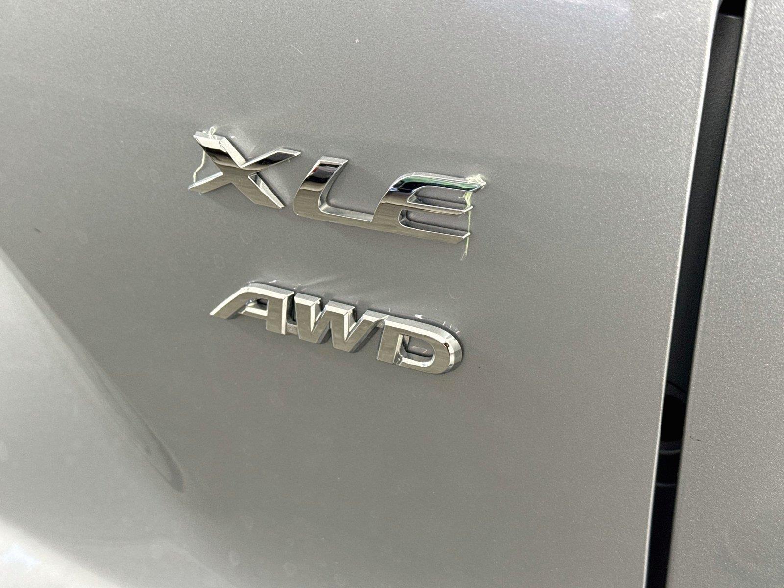 2026 Toyota Corolla Cross XLE photo 14