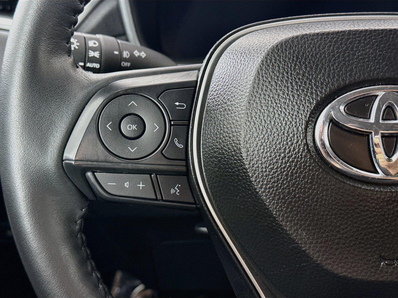 2026 Toyota Corolla Cross XLE photo 17