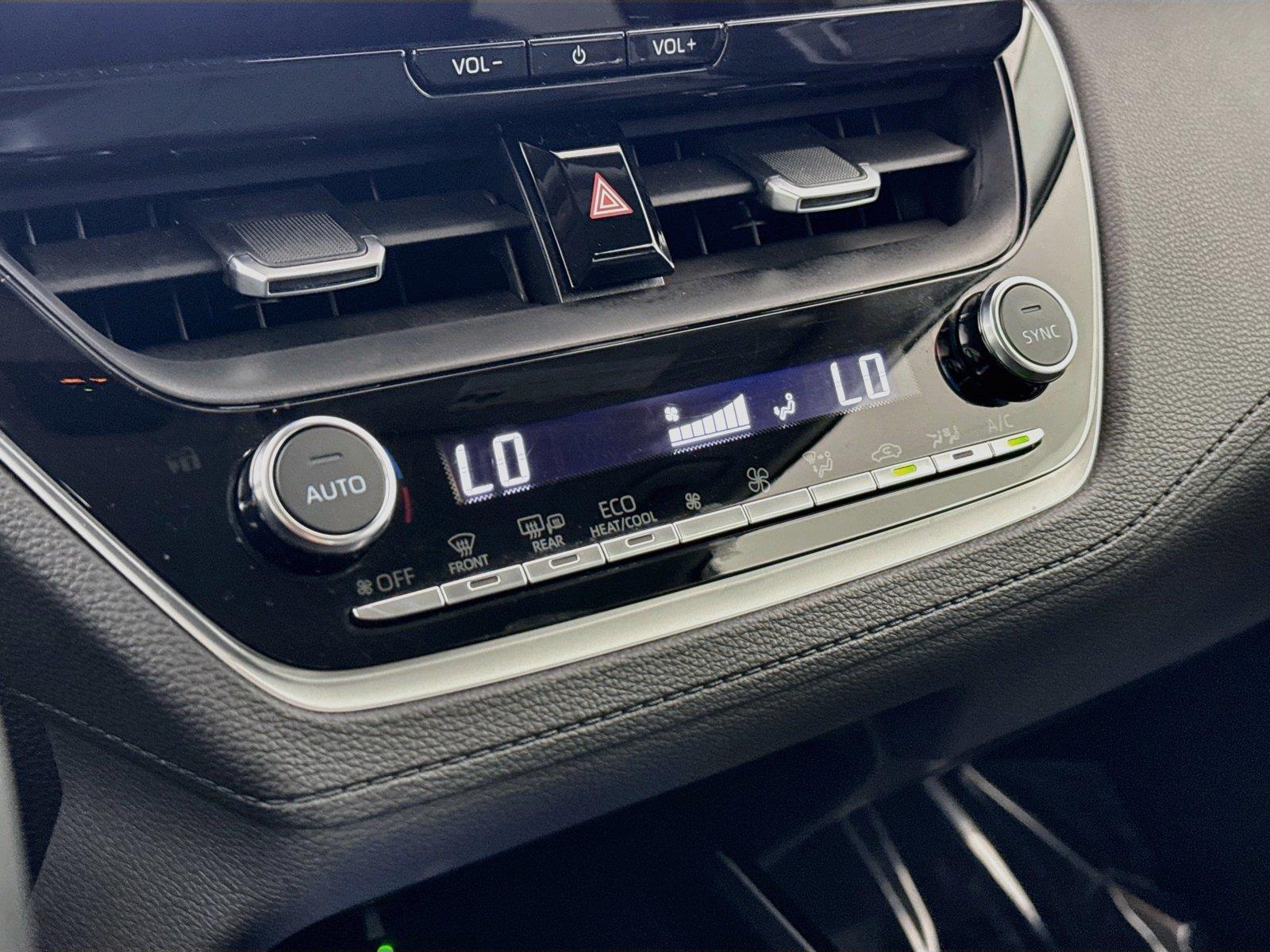2026 Toyota Corolla Cross XLE photo 25