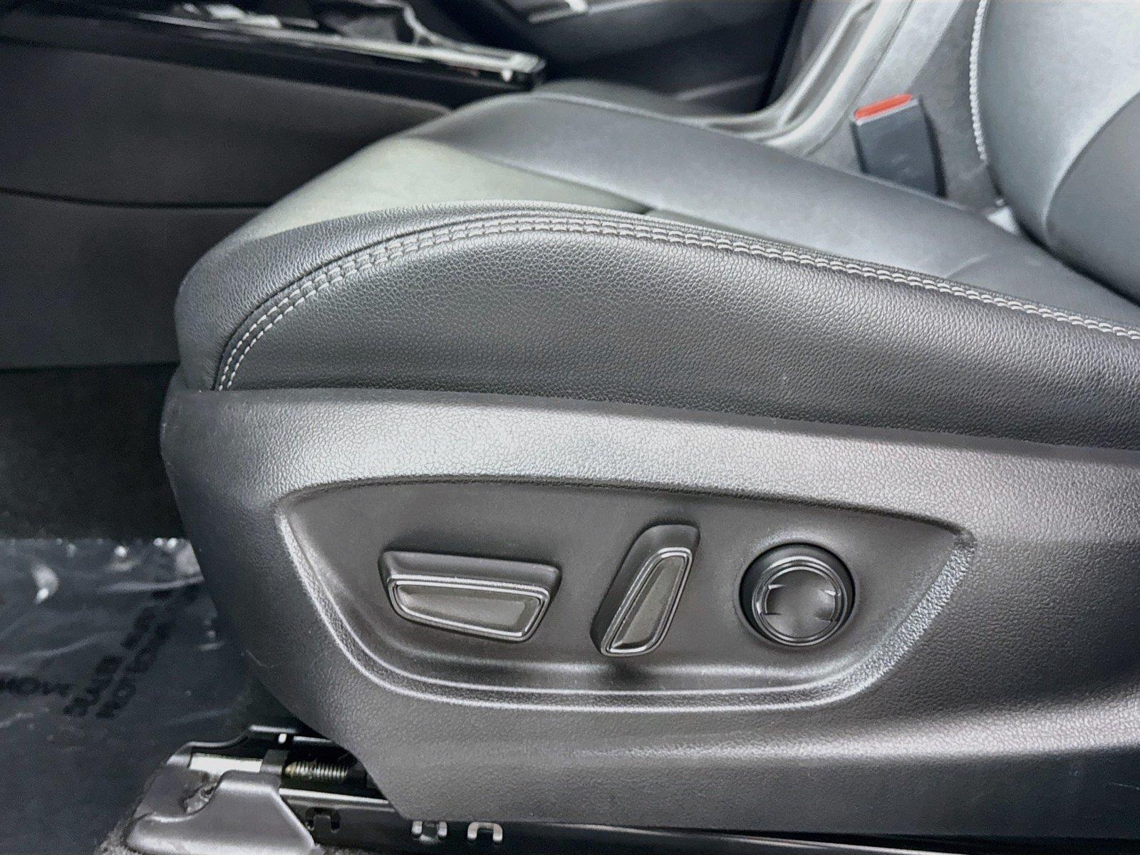 2026 Toyota Corolla Cross XLE photo 28