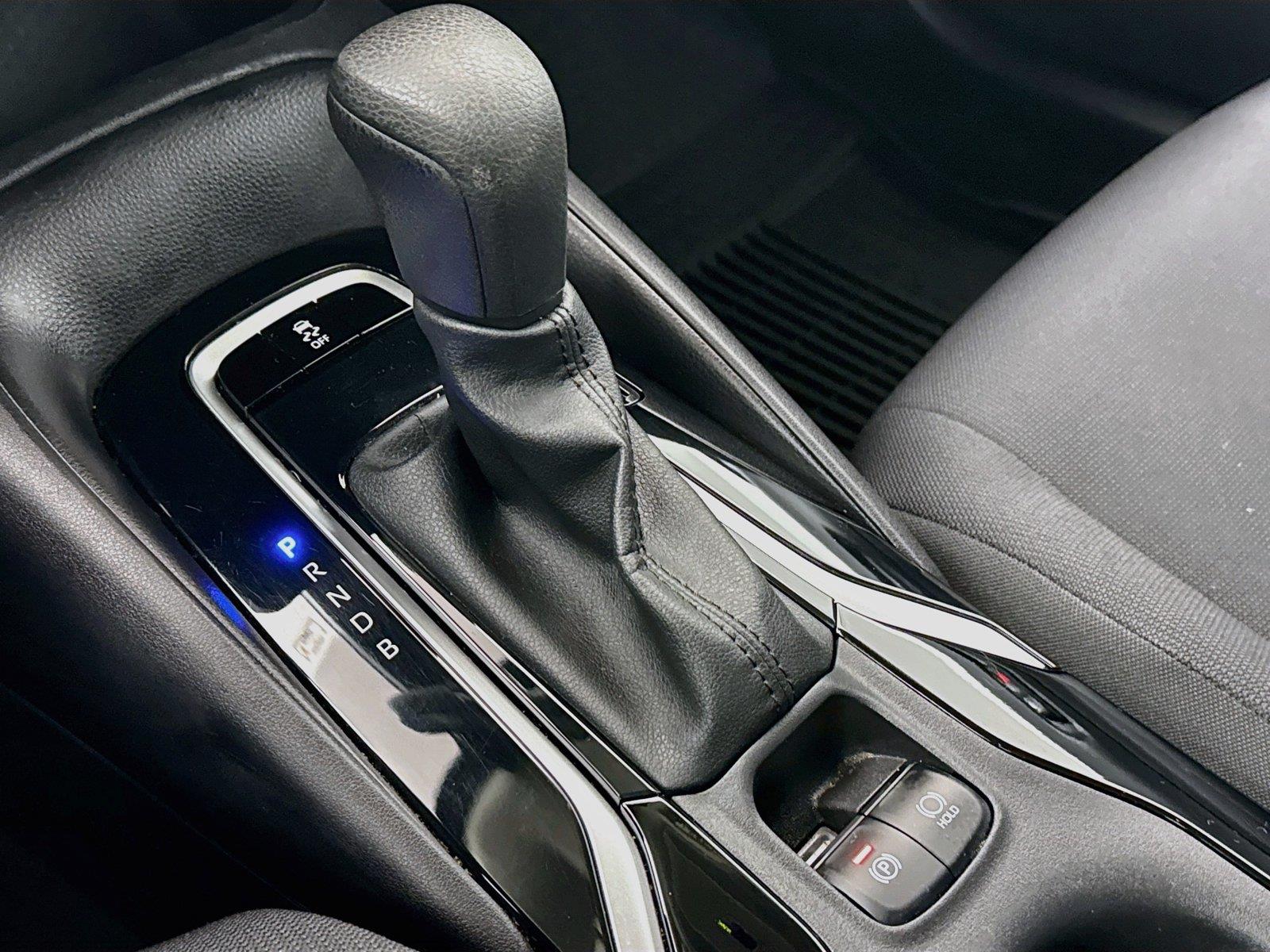 2022 Toyota Corolla LE photo 22