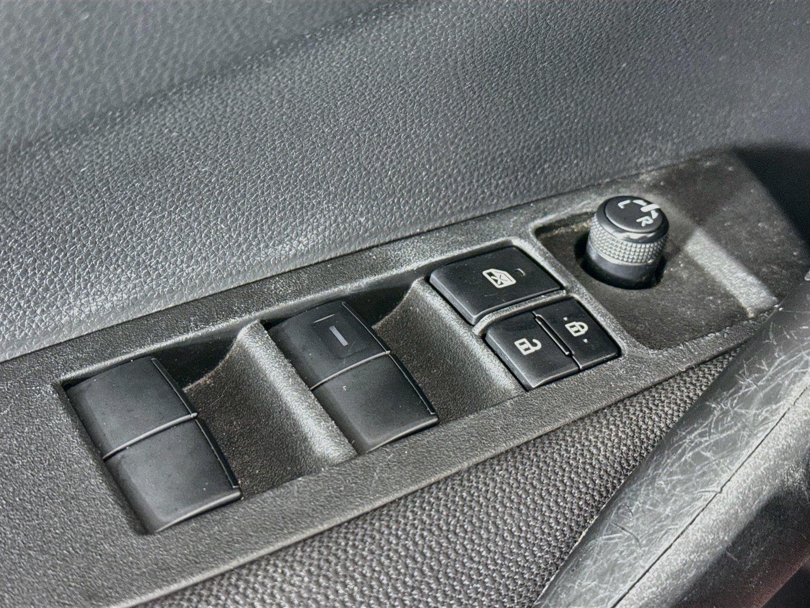 2022 Toyota Corolla LE photo 23