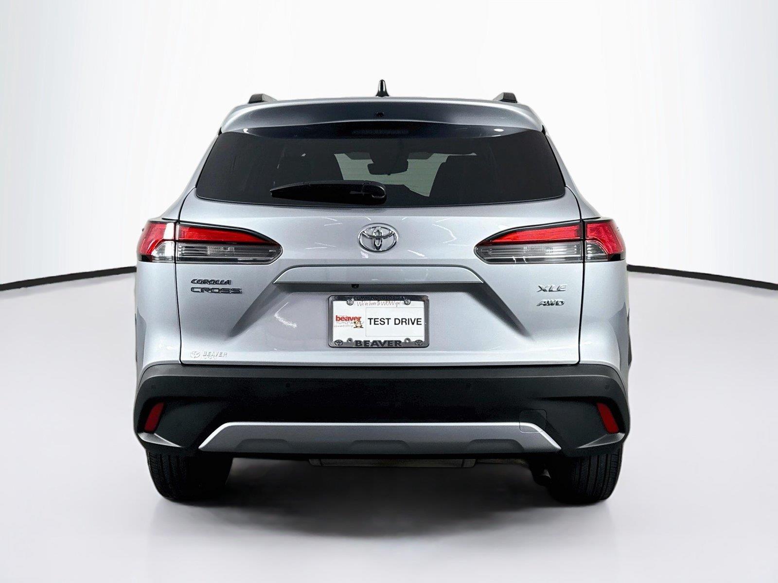 2026 Toyota Corolla Cross XLE photo 11