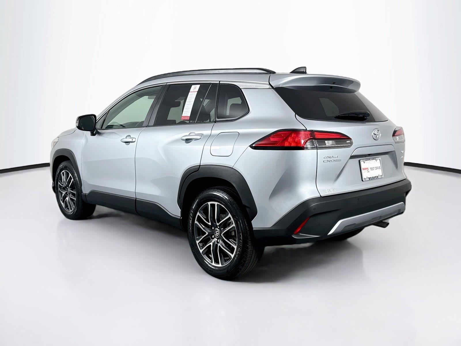 2026 Toyota Corolla Cross XLE photo 12
