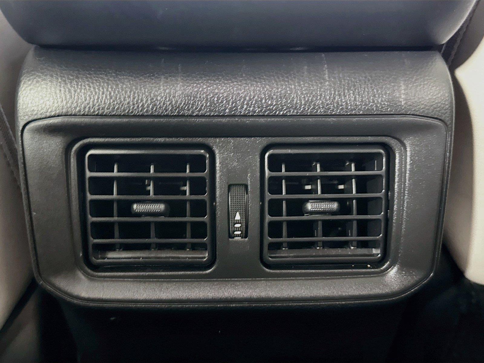 2022 Toyota RAV4 XLE Premium photo 33