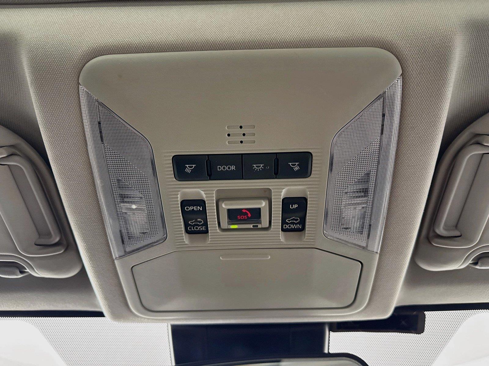 2022 Toyota RAV4 XLE Premium photo 20