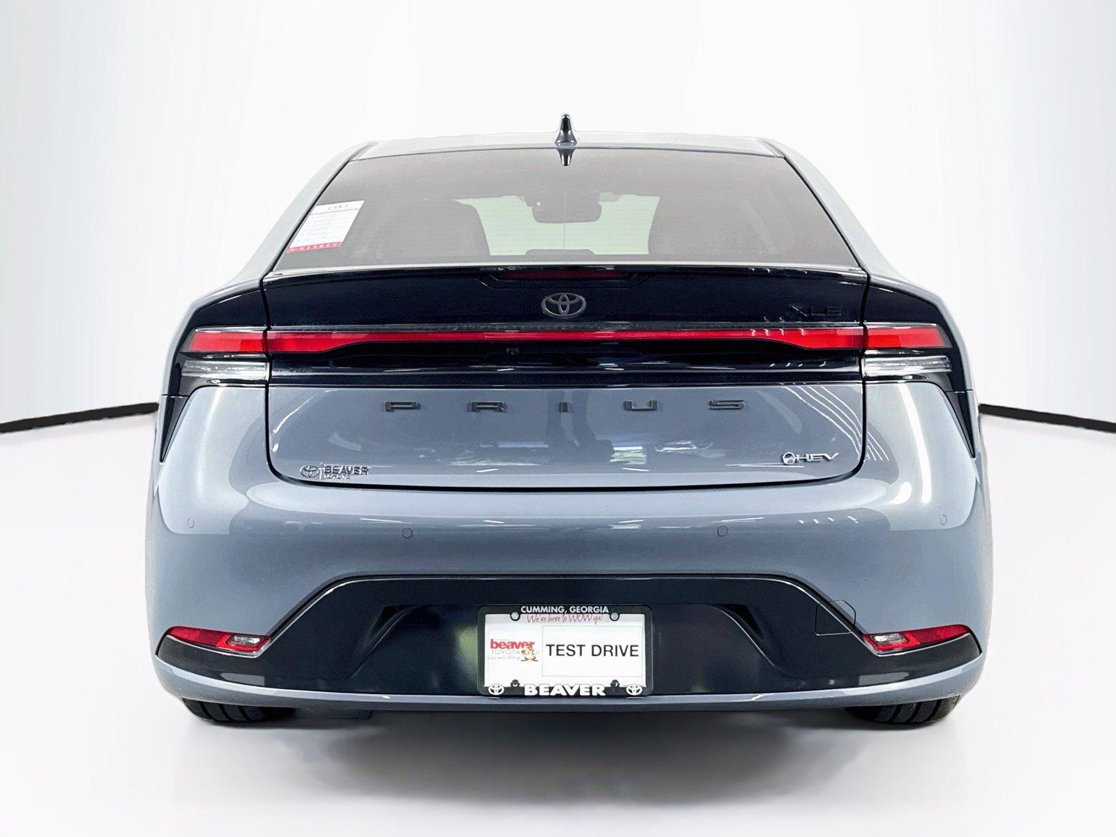 2026 Toyota Prius XLE photo 11