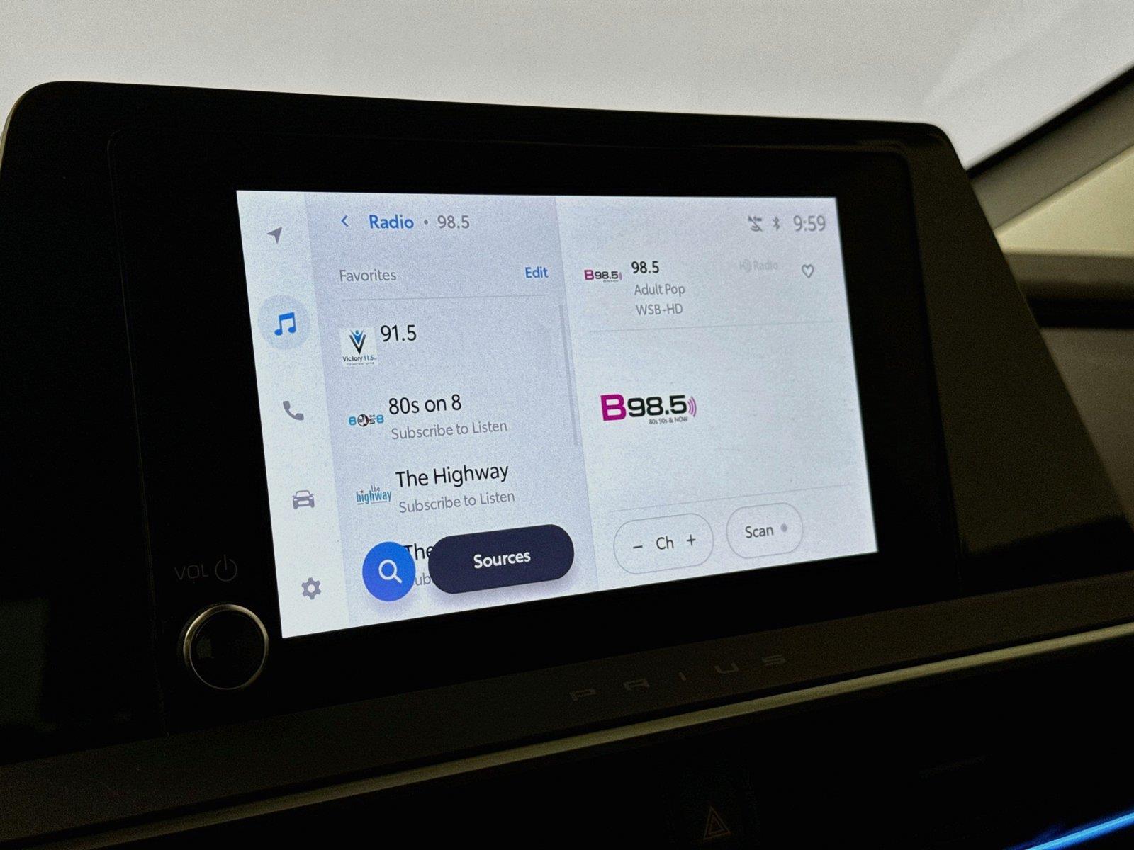 2026 Toyota Prius XLE photo 23