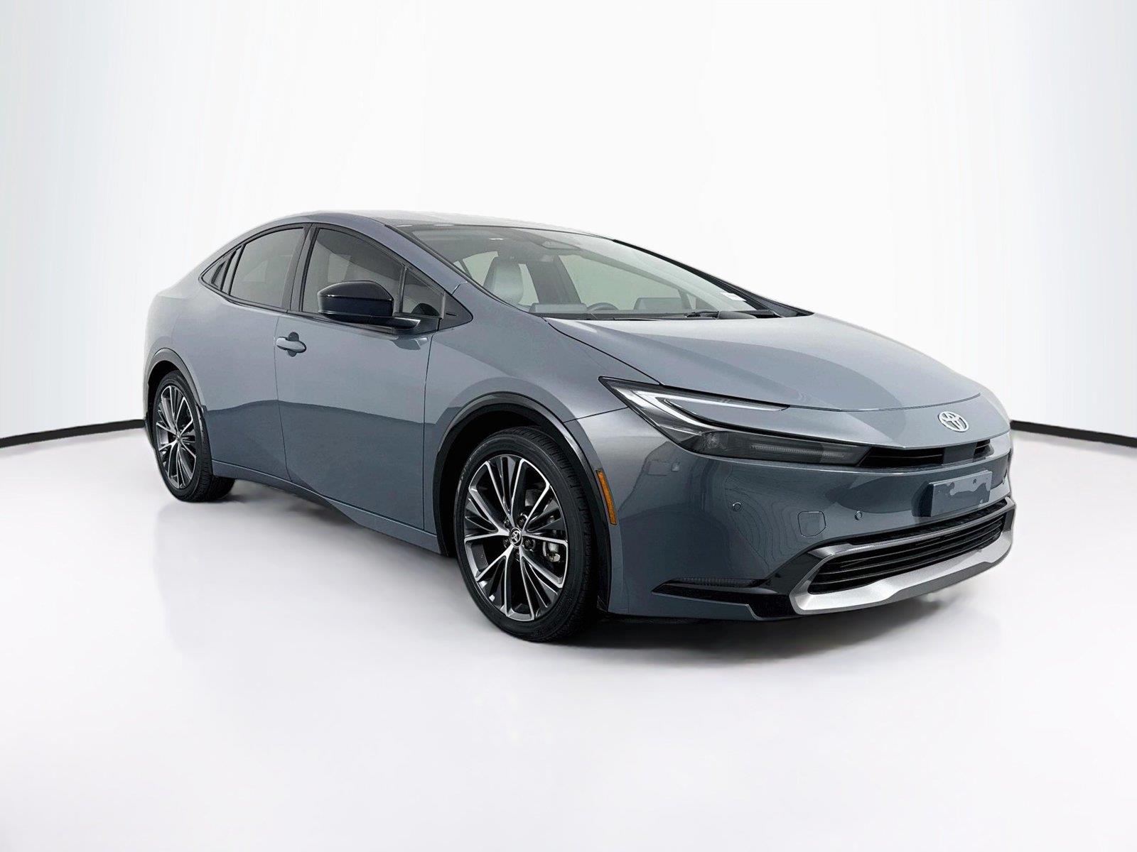 2026 Toyota Prius XLE photo 9