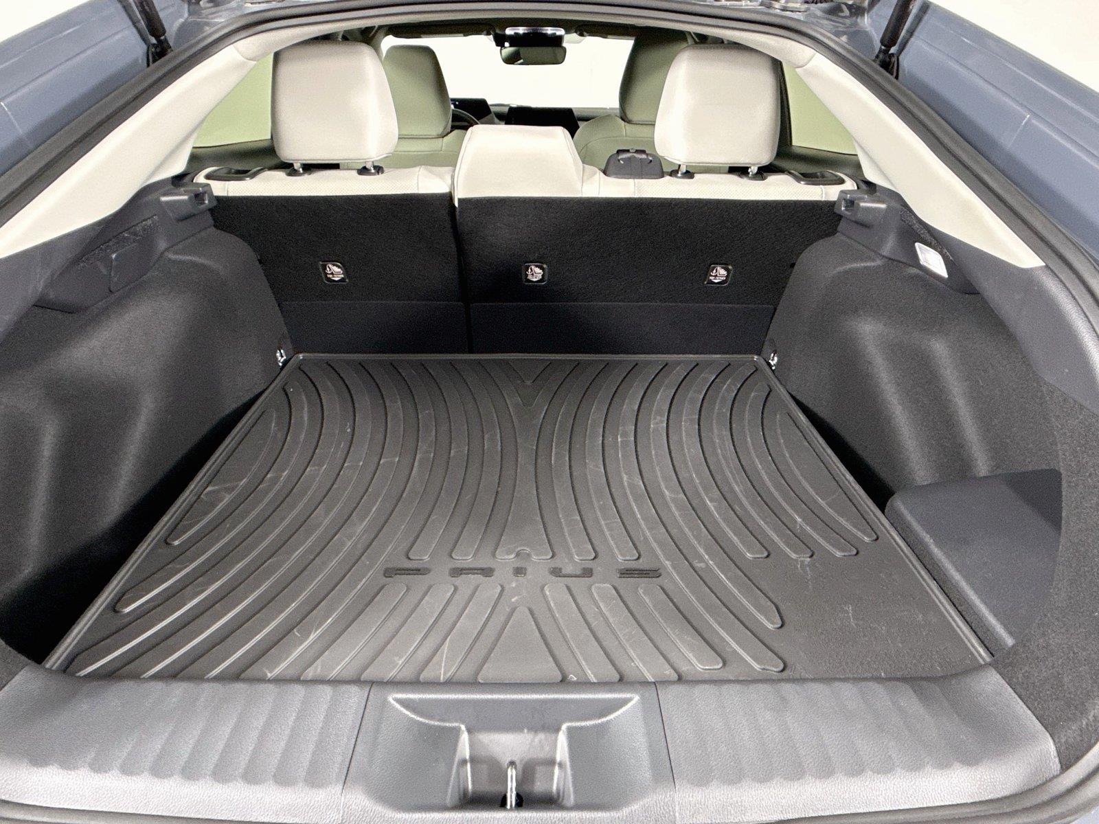 2026 Toyota Prius XLE photo 36