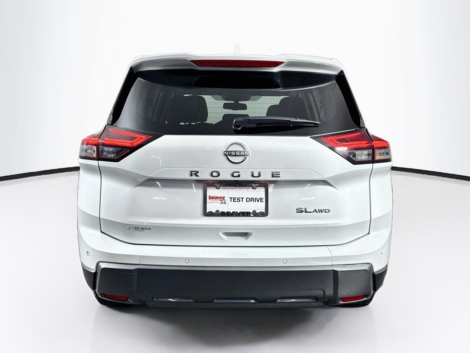 2026 Nissan Rogue SL photo 11