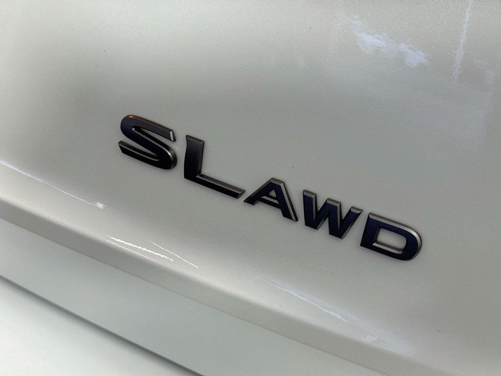 2026 Nissan Rogue SL photo 14
