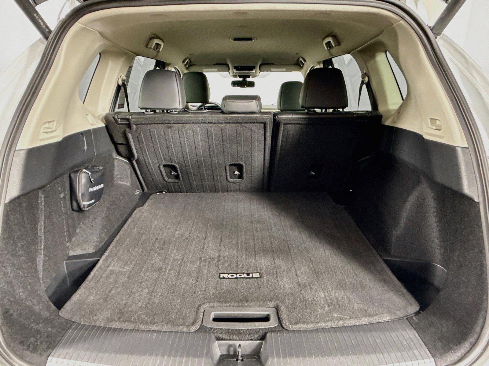2026 Nissan Rogue SL photo 35