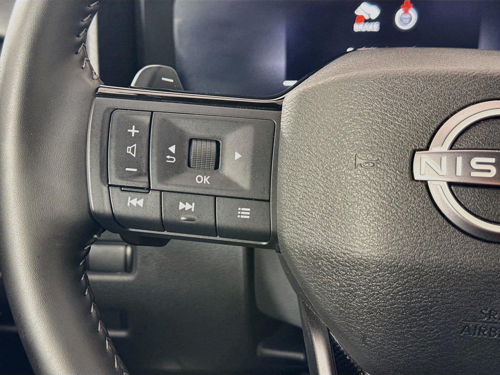 2026 Nissan Rogue SL photo 17