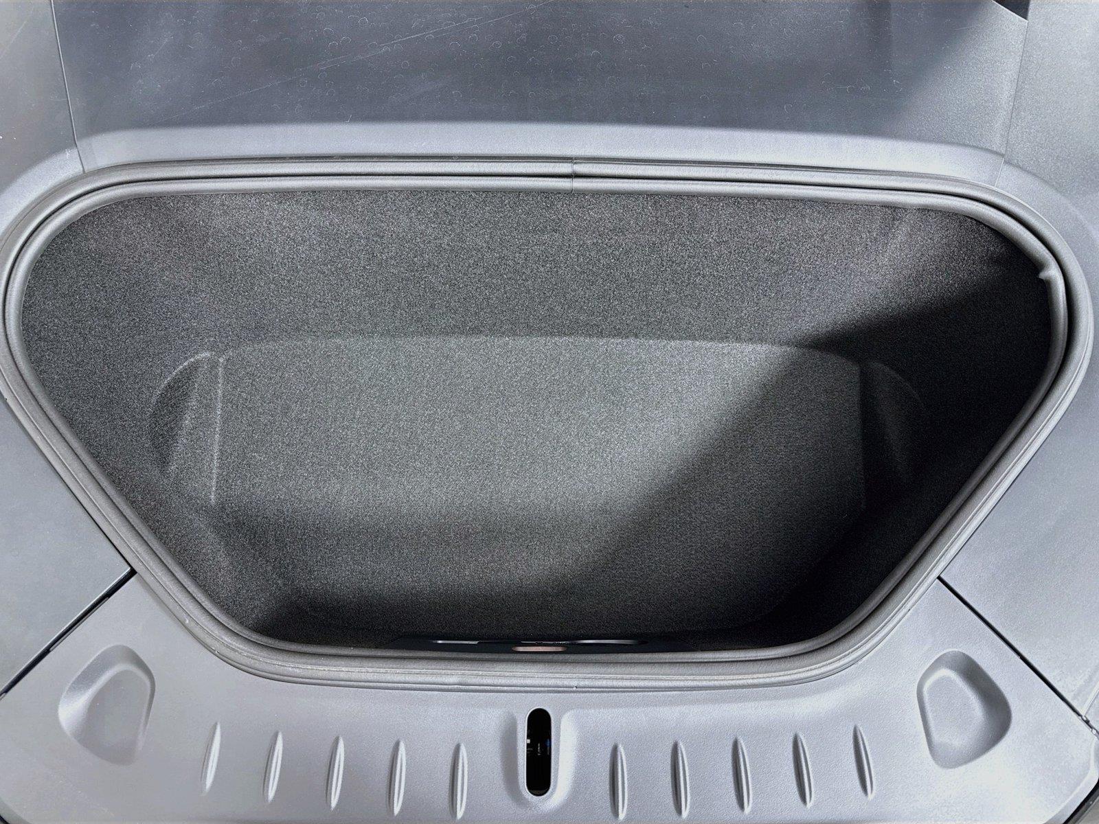 2021 Tesla Model S Plaid photo 37