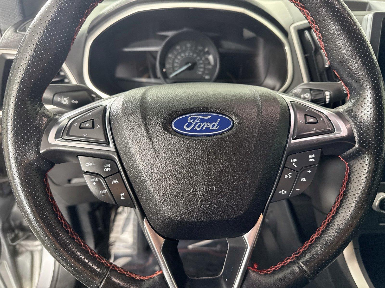 2021 Ford Edge ST-Line photo 16