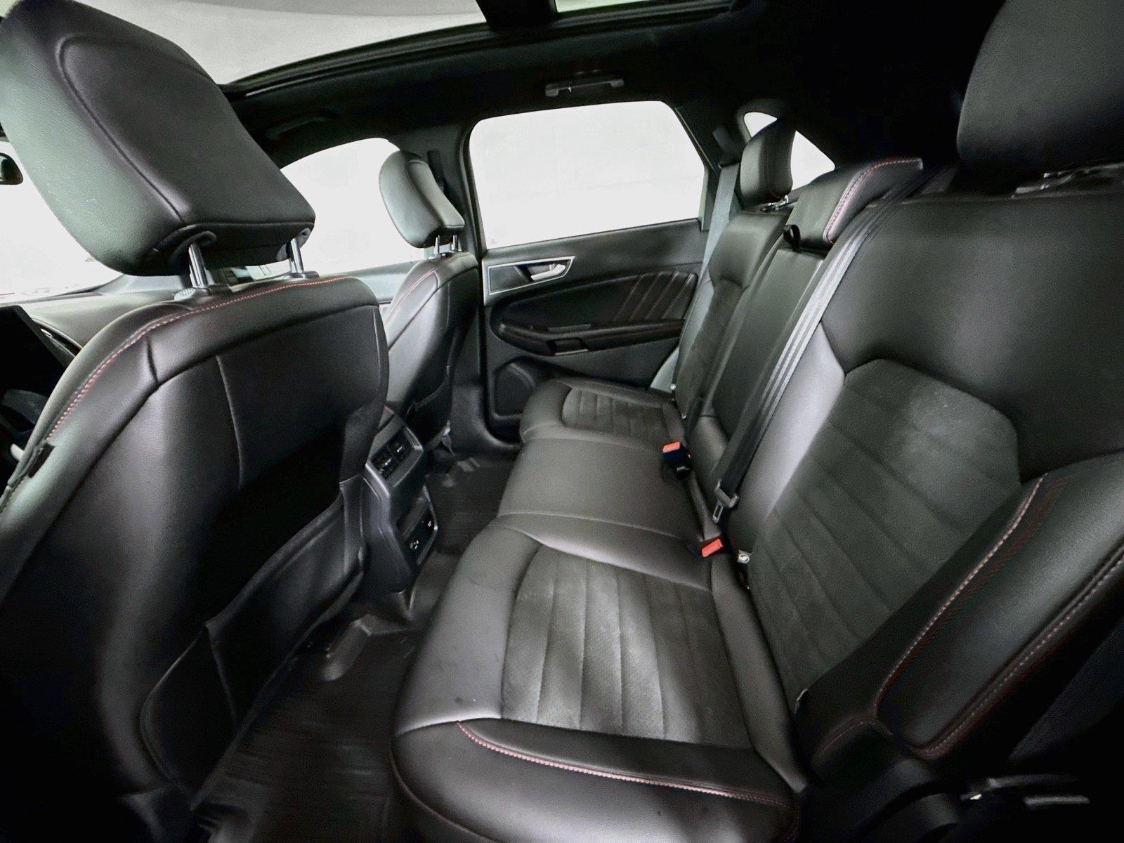 2021 Ford Edge ST-Line photo 31