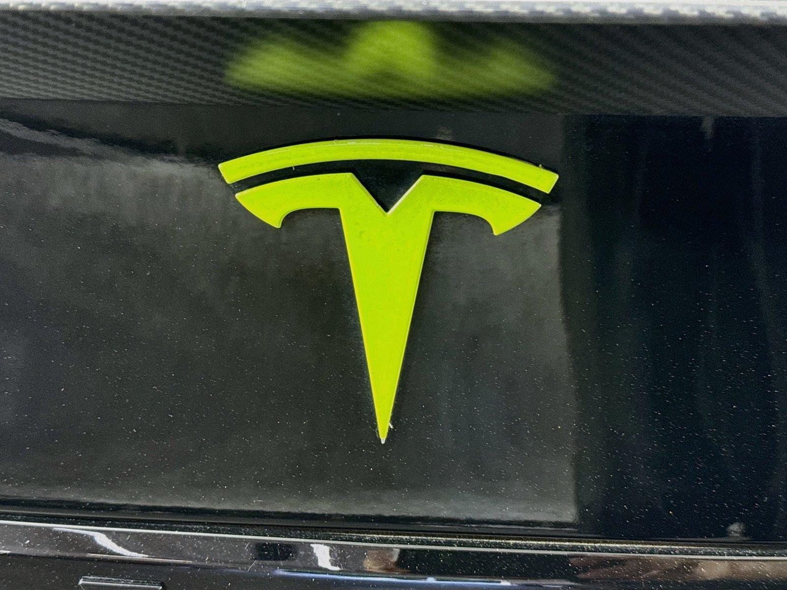 2021 Tesla Model S Plaid photo 14