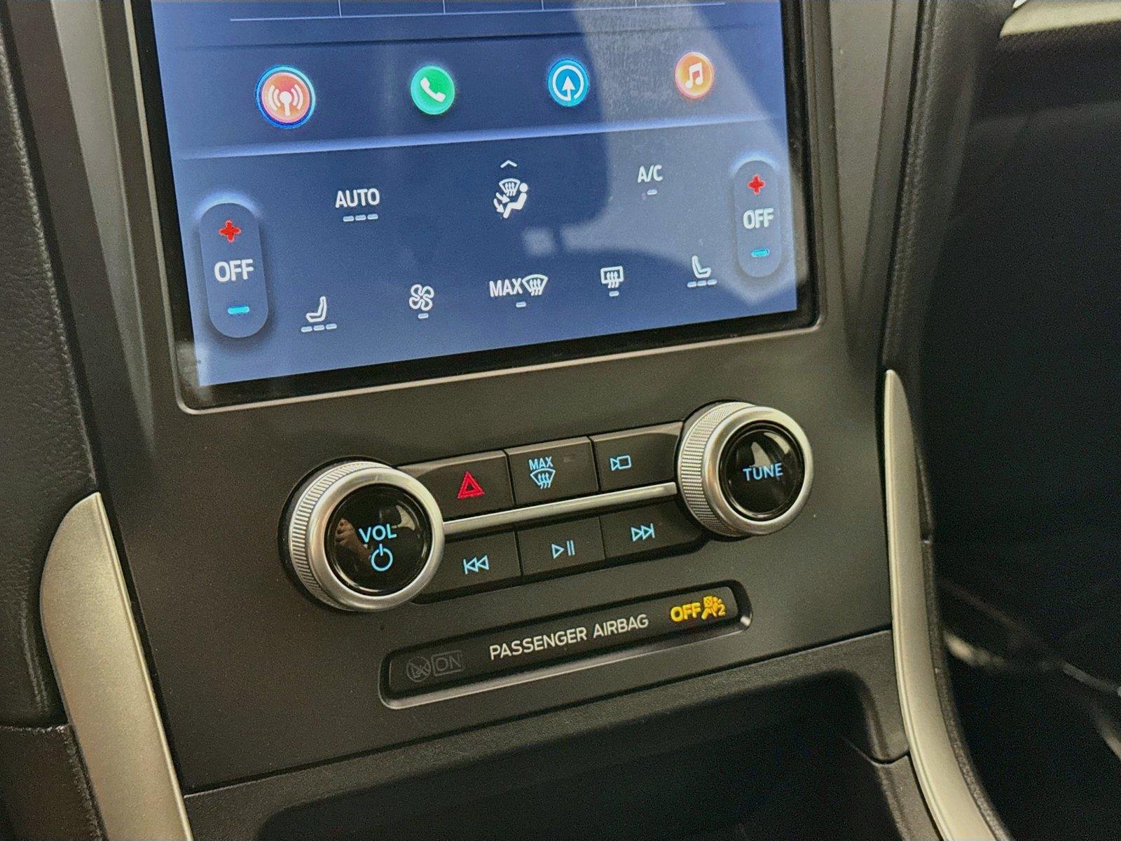 2021 Ford Edge ST-Line photo 25