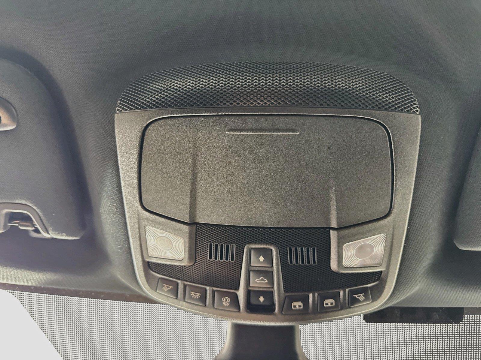 2021 Ford Edge ST-Line photo 22