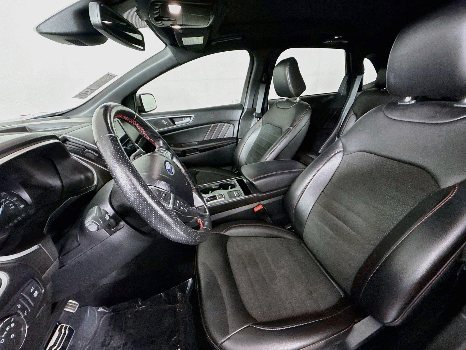 2021 Ford Edge ST-Line photo 2