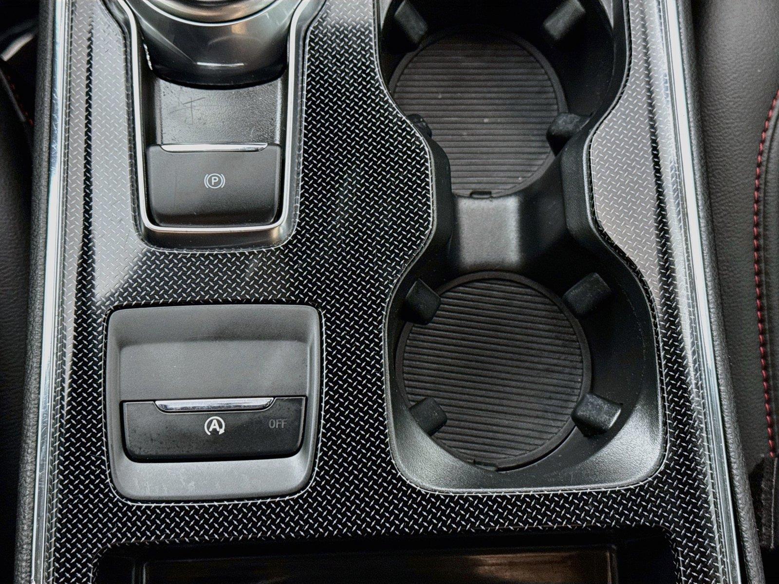 2021 Ford Edge ST-Line photo 28
